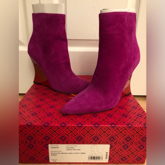 TORY BURCH SCULPTED WEDGE ANKLE BOOT - Picture 2 of 9